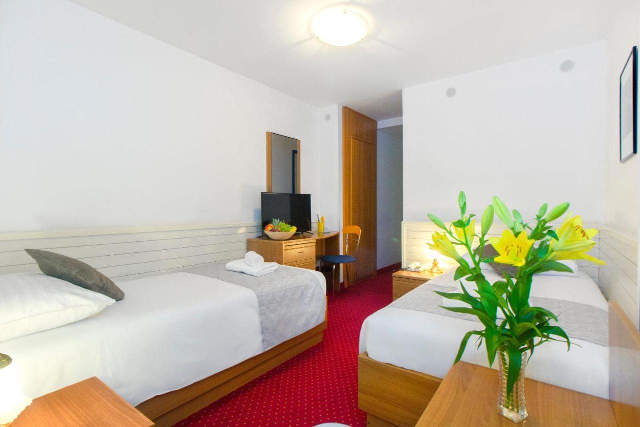 Hotel Jadran Šibenik Esterno foto