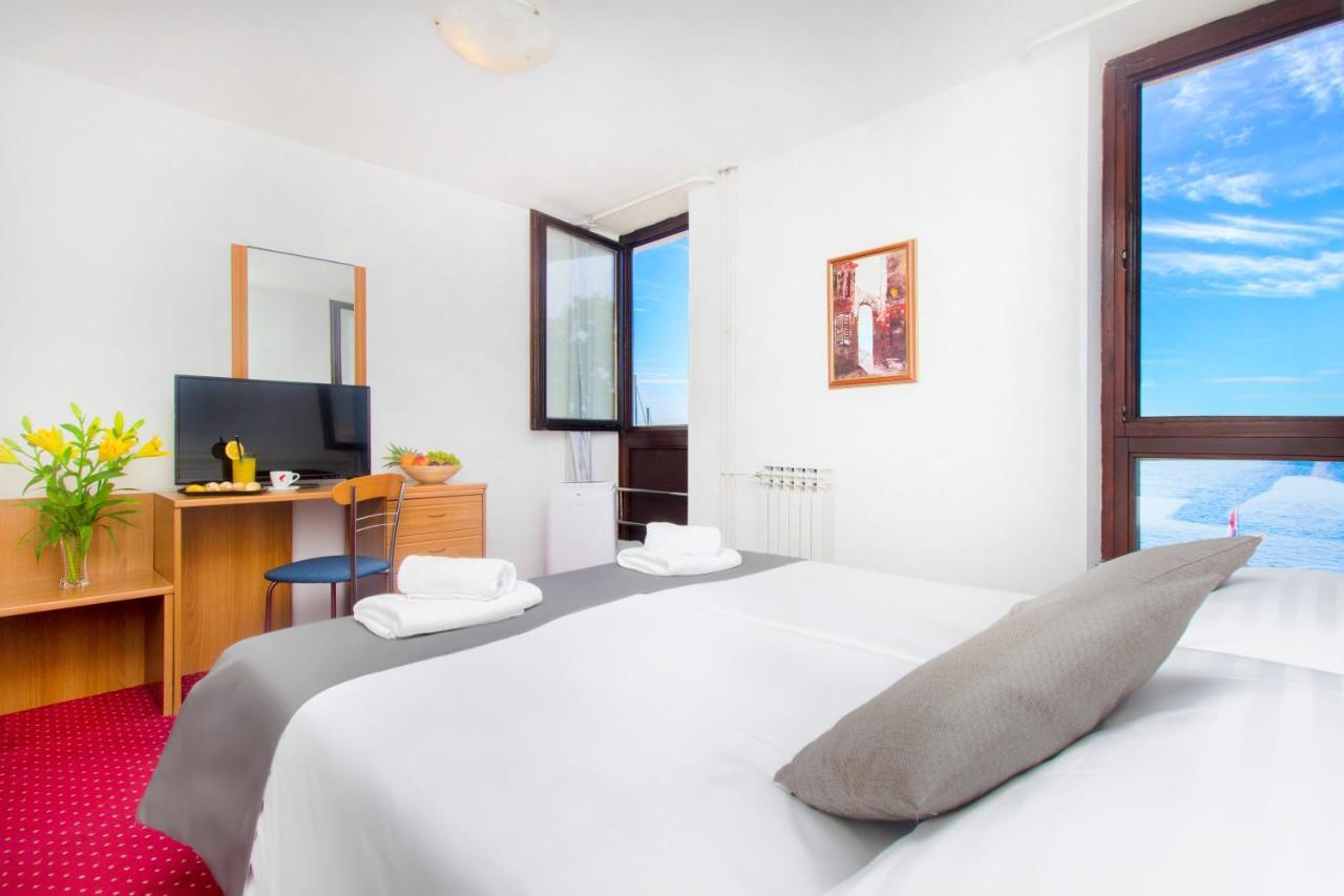 Hotel Jadran Šibenik Esterno foto