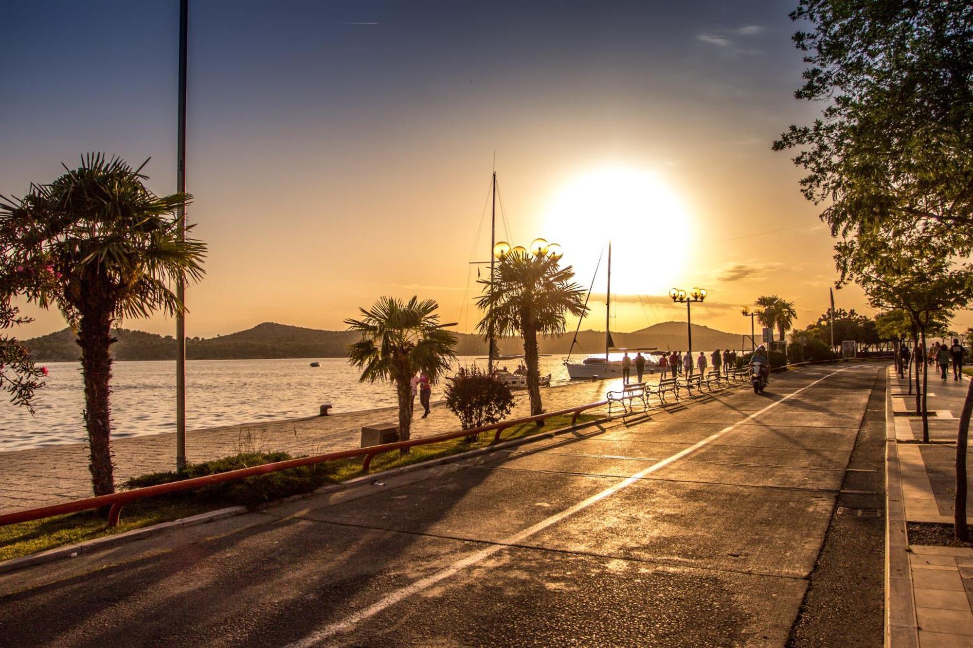 Hotel Jadran Šibenik Esterno foto