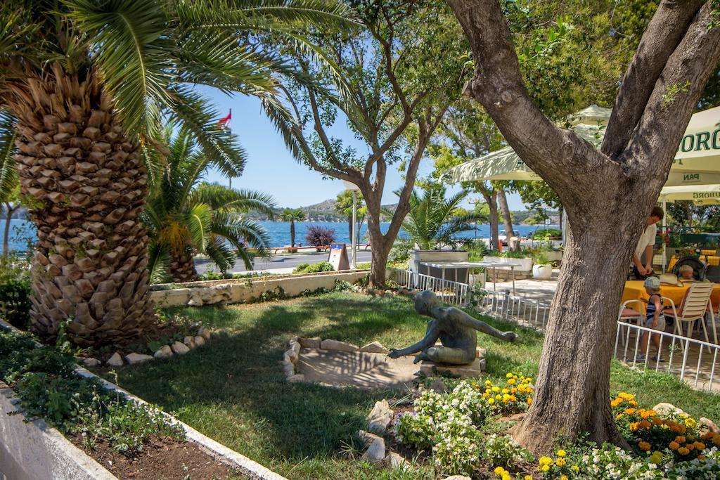 Hotel Jadran Šibenik Esterno foto