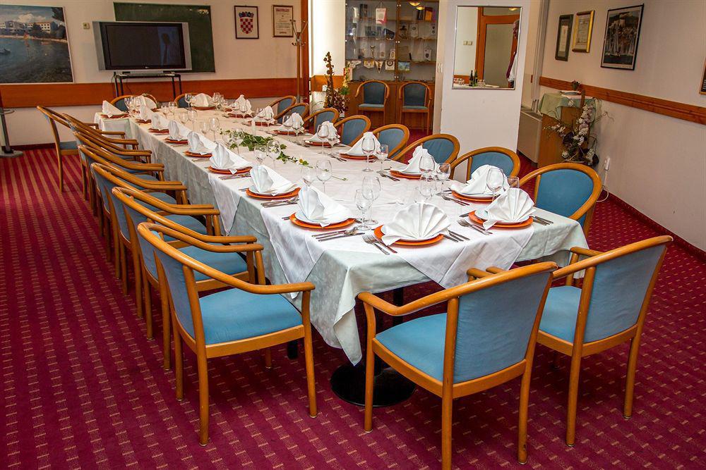 Hotel Jadran Šibenik Esterno foto